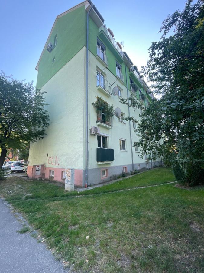 Apartman Daxnerko - Samostatny Dvojpokojovy Byt Pressburg Exterior foto